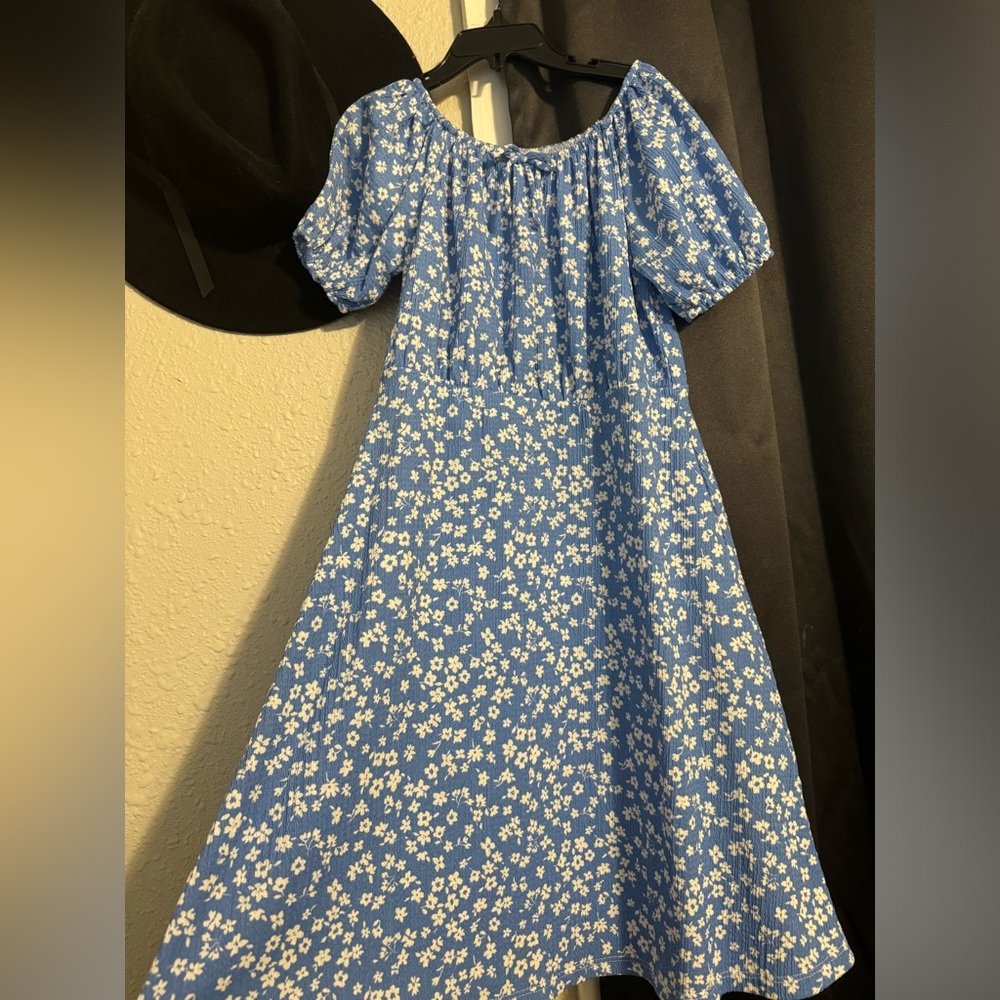 Girls Zara dress